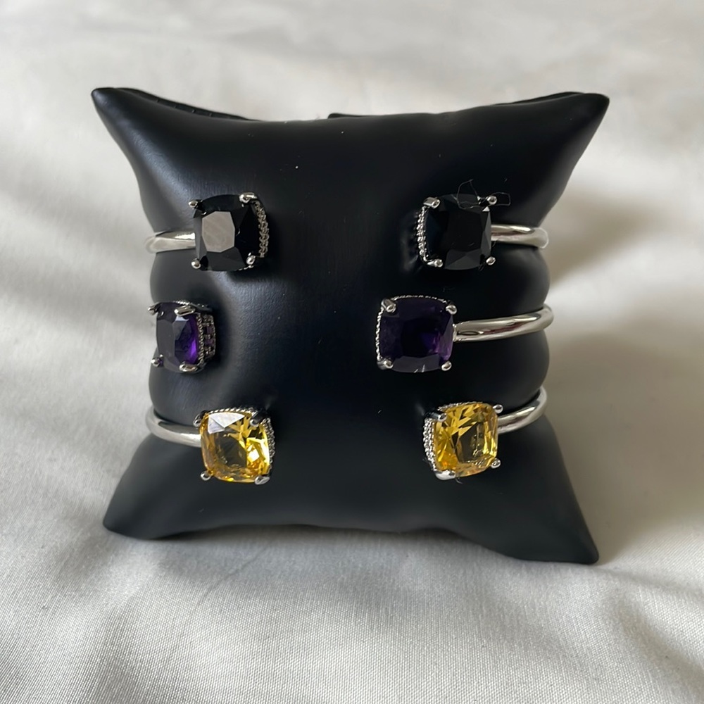 Set of three bangles